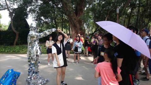 李柏緯 - 街舞表演