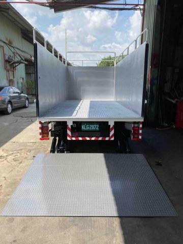 專業精緻優質搬家 - 7.5噸大貨車