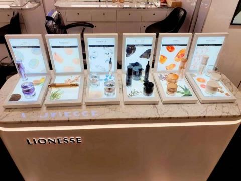 炫彩空間美學 - 百貨-att