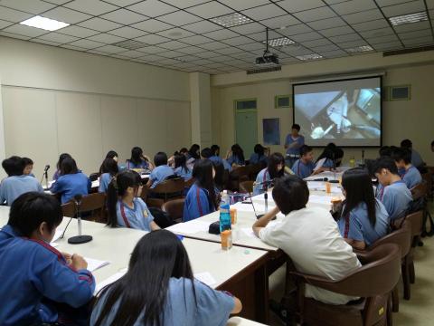 陳嘉程 - 三民高中教學現場