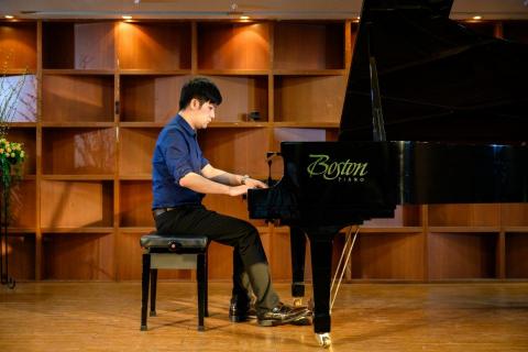 吳老師 - 成人學生音樂會