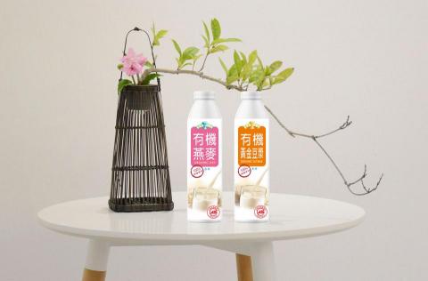 Louis - [ 宗鴻 有機天地 ] 
有機燕麥＆豆漿包裝設計