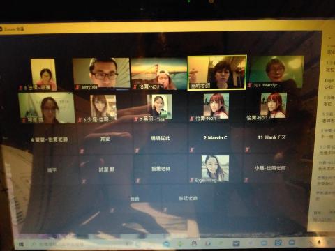 謝易宏英語工作室 - 多人上課中