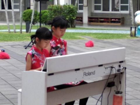 音樂家教 - 學校表演