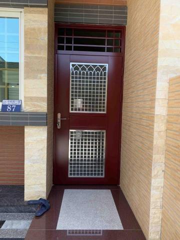 極鋒鋼鋁有限公司 - 