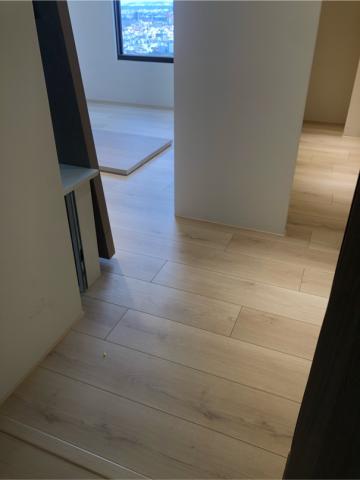 文藝窗簾、地板工程 - 超耐磨木地板