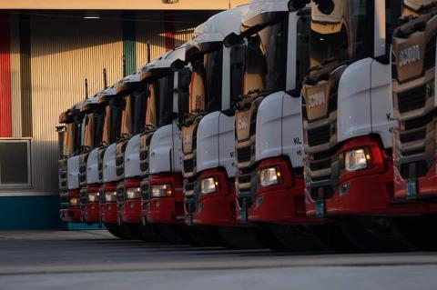 台灣通運倉儲（股）公司 - 運輸團隊