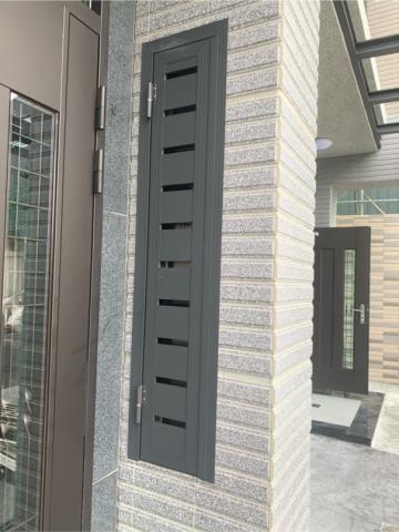 極鋒鋼鋁有限公司 - 