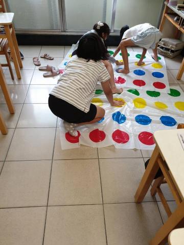 李宜臻 - 邊玩遊戲邊複習英文單字