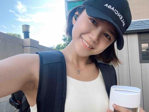 何沐妍 - 提供社群行銷的專家 何沐妍 - 提供社群行銷的專家