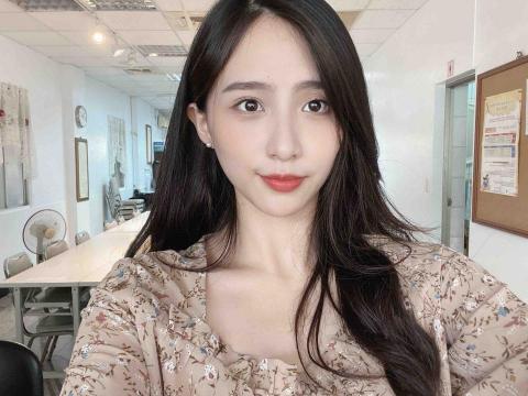 提供法文服務的專家謝采琳