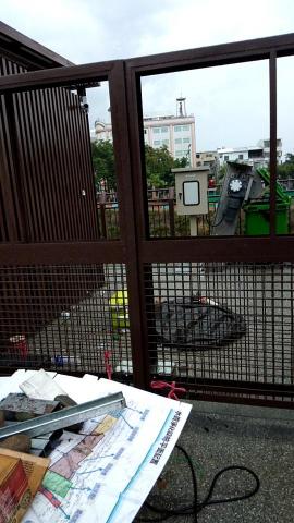 阿傑 - 石頭閘門