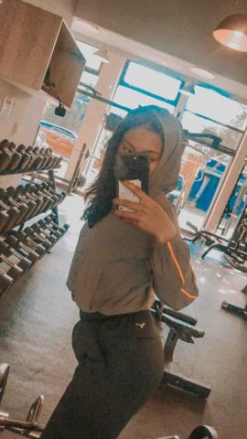 提供衝浪教練課服務的專家瑋捷