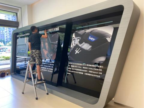 壹柒零廣告有限公司 - 鏡面玻璃輸出貼圖+卡典貼字