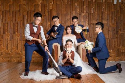 怪怪 - 依照客人需求製作客製化婚紗照