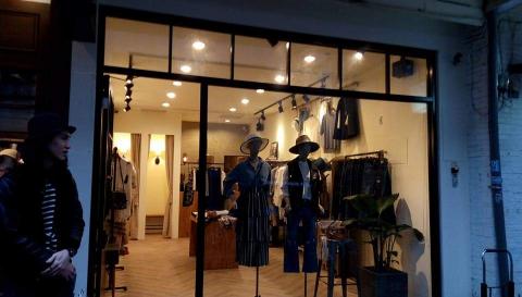 人間裝潢設計 - 