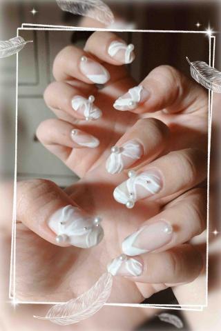 提供美甲美睫服務的專家美甲美睫