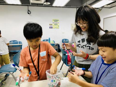 陳妤恩 - 下課時間!!!