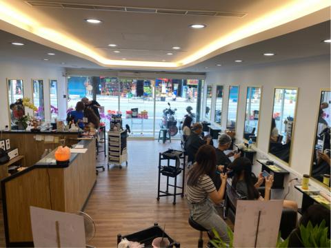 旭懿工程行 - 屏東市忠孝路美髮店  裝潢、水電、油漆、地板