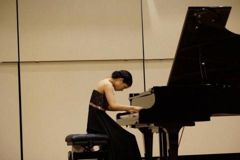 李沁縵 - 上台演奏實錄。