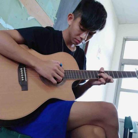 提供抓歌服務的專家林伯桎