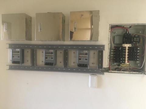  - 套房分電盤及電錶分配