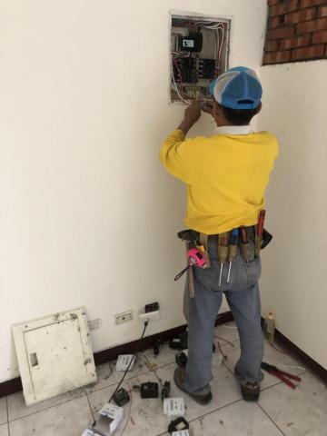 現代設計工程有限公司 - 