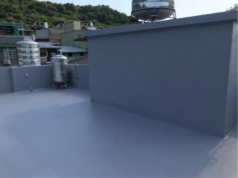 黃思宏 - 屋頂防水作業