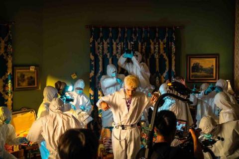 福汎國際有限公司 - 知名歌手劇照
