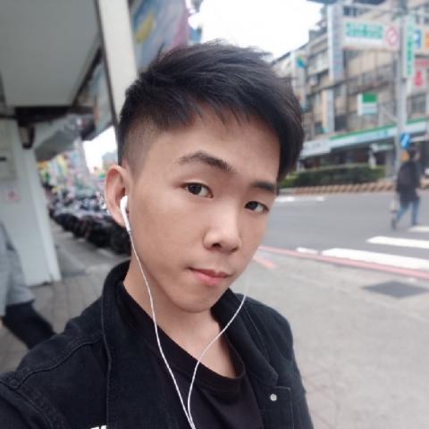 吳冠葦