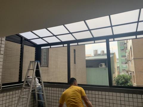 現代設計工程有限公司 - 