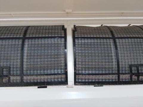 小陳師傅 - 台北市信義區移裝機，移機前室內機濾網的髒污。