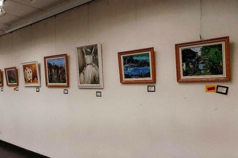 自由藝術工作者 - 