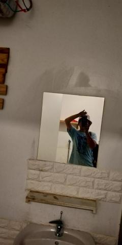 晴鏵修繕--施作面--天地牆水泥-角木架設-屋頂防水-油漆 - 鏡面黏牆-不敲破，完整取出