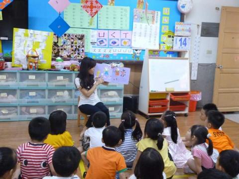 Jenny（李老師） - 幼兒園說故事