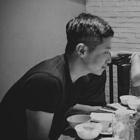 提供行銷公司高雄服務的專家黃叡恩