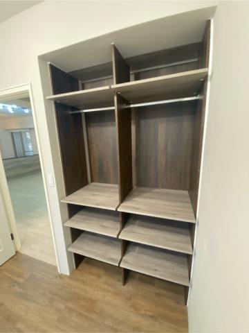 加良專業系統櫥櫃 鋁框門 - 開放式衣櫃