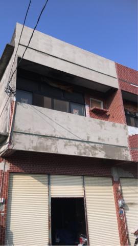 玖佰益時尚油漆外牆防水PU工程 - 室外防水工程,二三樓前面磁磚去除,水泥詩作成品,還沒有做防水漆 玖佰益時尚油漆外牆防水PU工程 - 室外防水工程,二三樓前面磁磚去除,水泥詩作成品,還沒有做防水漆