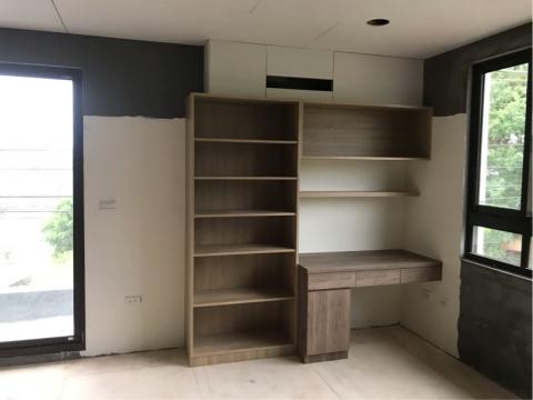 廖俊哲 - 客制書桌