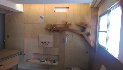 廖俊哲 - 造型電視牆書架