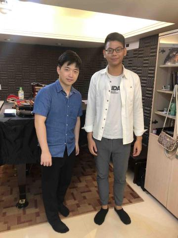 王珞 - 接受知名小提琴家魏靖儀指導