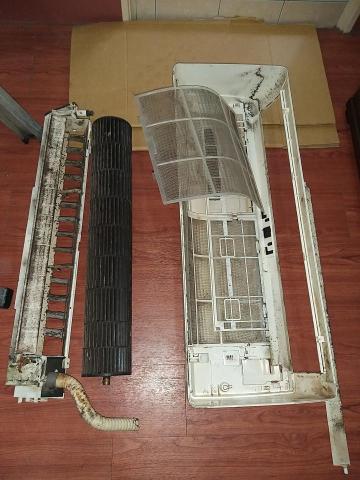 洗潔修台南分離式冷氣維修清洗 - 洗前 洗潔修台南分離式冷氣維修清洗 - 洗前