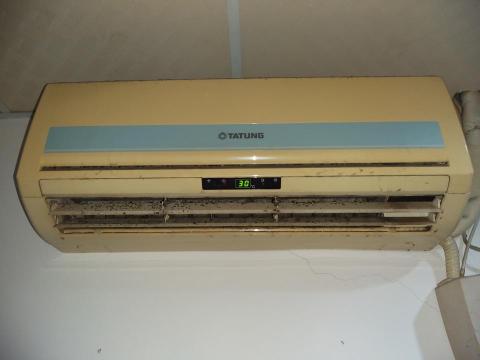 洗潔修台南分離式冷氣維修清洗 - 洗前 洗潔修台南分離式冷氣維修清洗 - 洗前