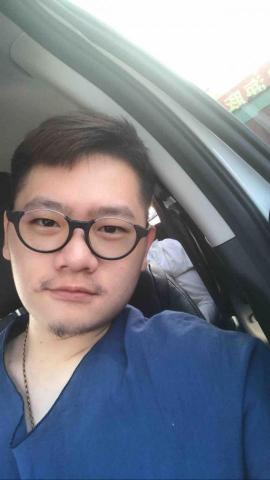 陳銘堃 +LINE - 提供產後照護的專家 陳銘堃 +LINE - 提供產後照護的專家