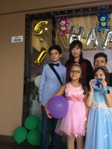 劉老師 - 全英語授課的鋼琴學生