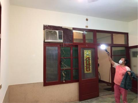 東秝國際有限公司 - 中苗住戶門框油漆與牆面噴漆