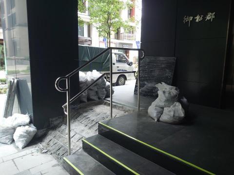 友祥金屬工程有限公司 - 