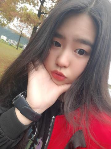 提供潤稿服務的專家Kirsten