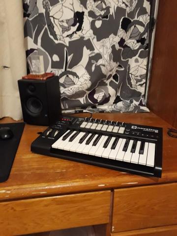 吉他家教 葉先生 - 合成器