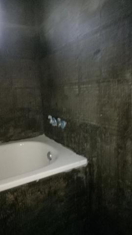 (德晴水電) - 翻新磁磚，保留浴缸